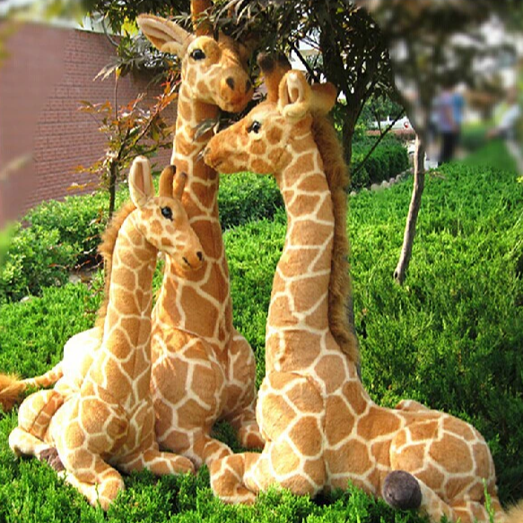 Pupazzo di peluche a forma di giraffa