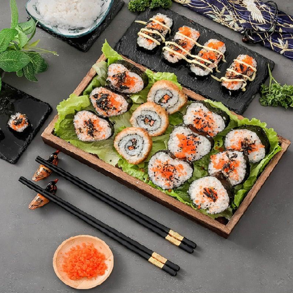 Set 11 pezzi  per la preparazione del sushi