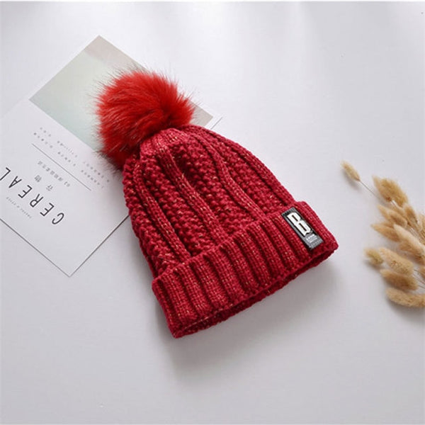 Cappello invernale lavorata a maglia