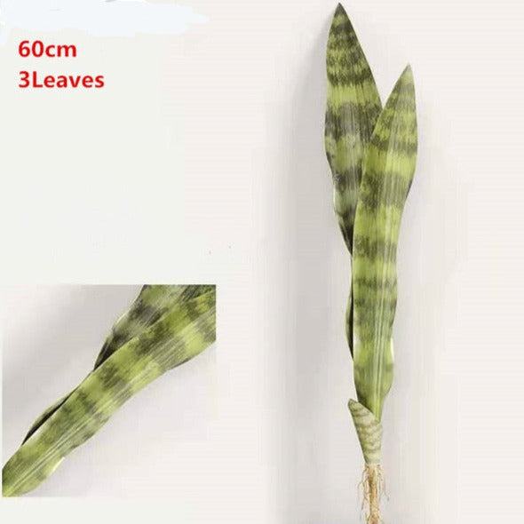 Piantina artificiale tropicale Sanseviera laurentii a foglie lunghe