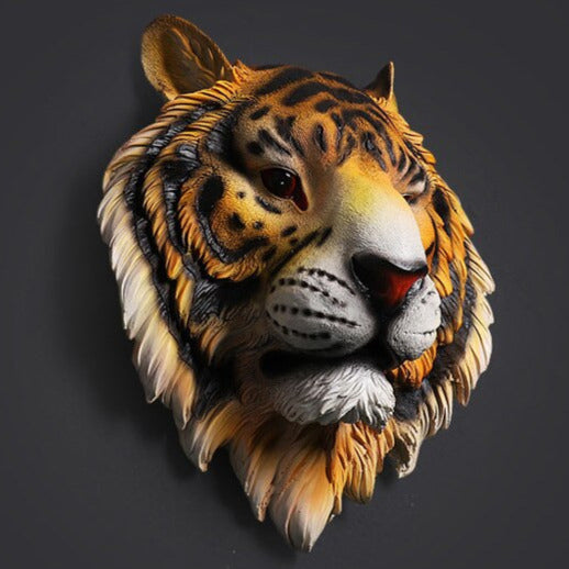Decorazione da parete con volto di tigre