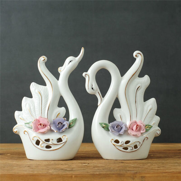 Bellissima e creativa decorazione lago dei cigni con coppia di cigni in ceramica