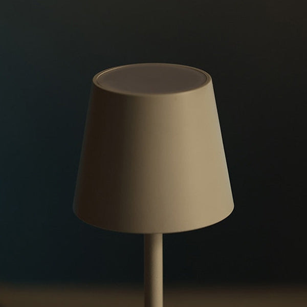Lampada da tavolo a Led cordless "Design moderno"